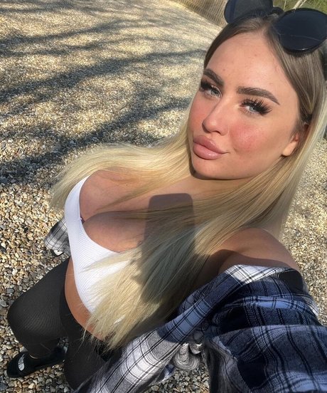 Molly O Shea high quality pornstar gallery