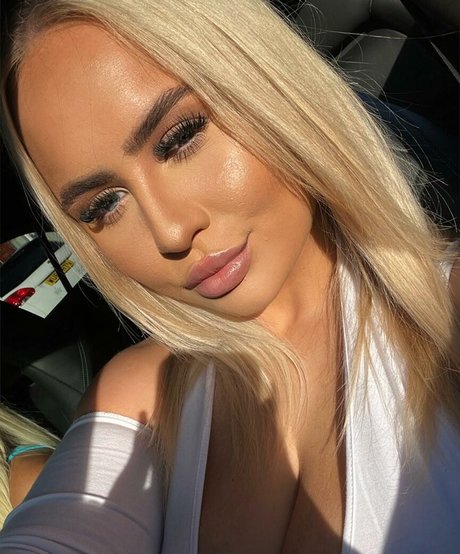 Molly O Shea Quick model image