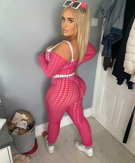 Molly O Shea nude pornstar pictures