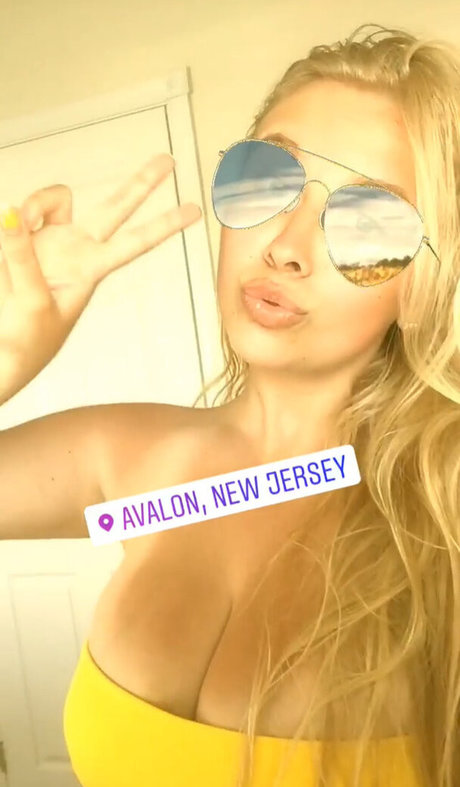 Rhiannon C adult actress pic