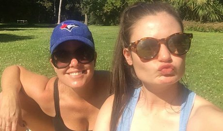 Chloe G perfect model image