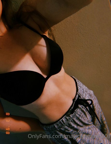 magicwoman2001 nude model galleries