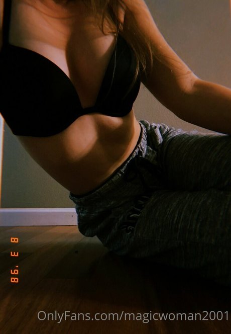 female asian onlyfans erotic pic