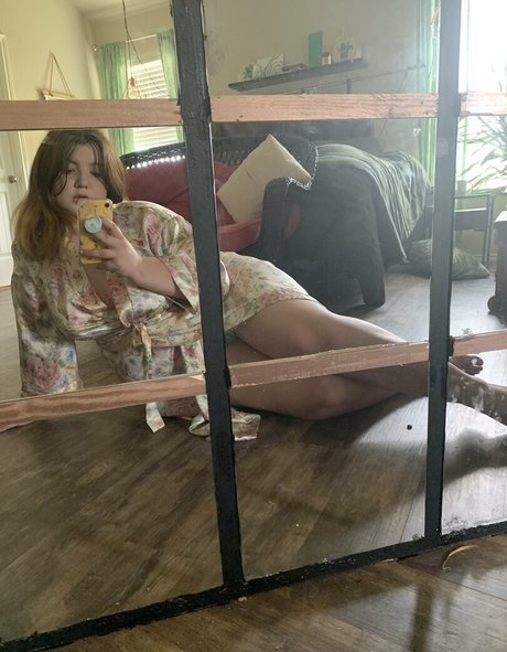 carnationkatie best actress img