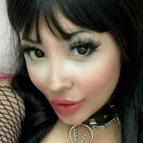 angelilia hot star photo