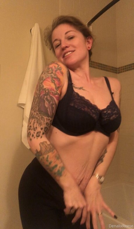 denalireese sex model picture