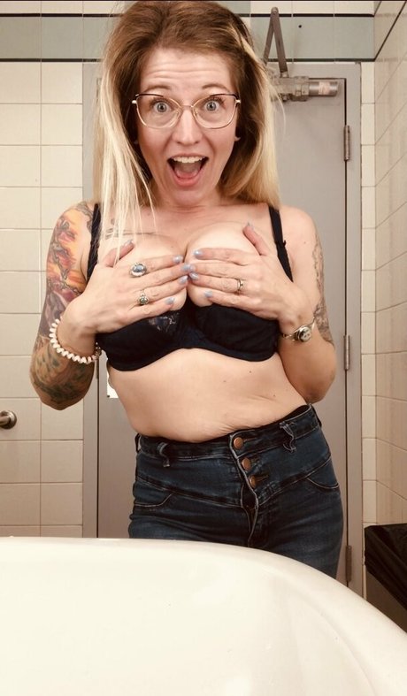 denalireese art star picture