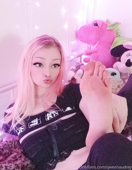 qweenaudrey xxx actress galleries