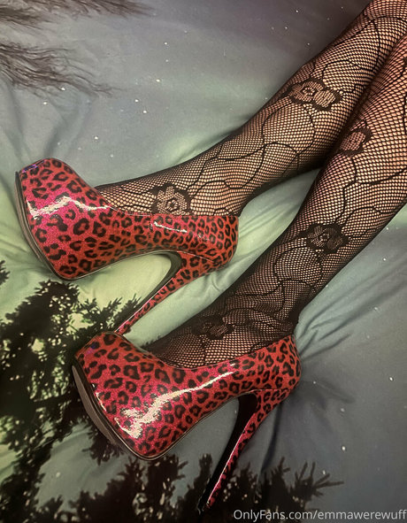 emmawerewuff model porn img