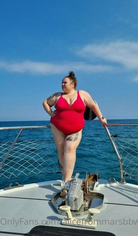 alicefrommarsbbw sexy model img