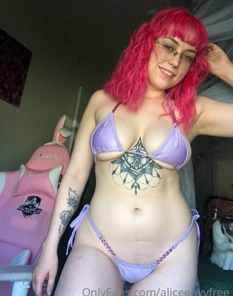 aliceenvyfree star nude pictures