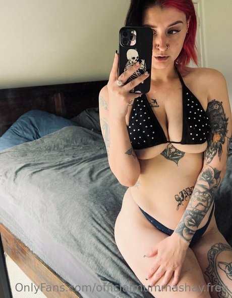 officialmummashay free model top photo