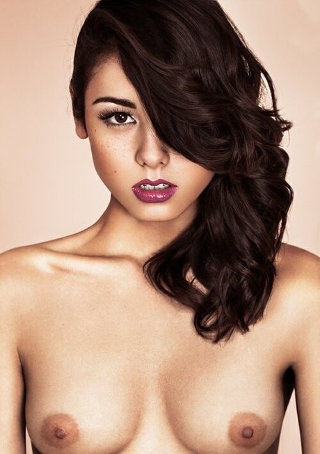 MissLunaMiel star beautiful picture