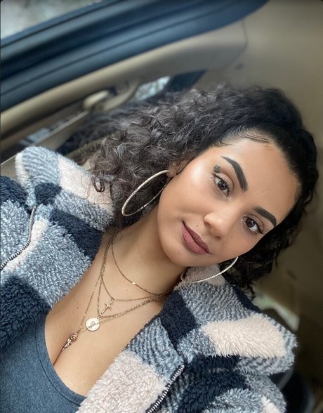 Priya Singh pornstar sex pic