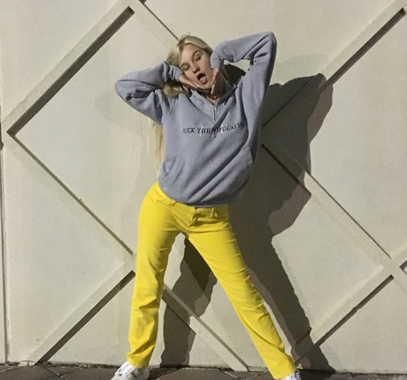 natnevv pretty pornstar pic