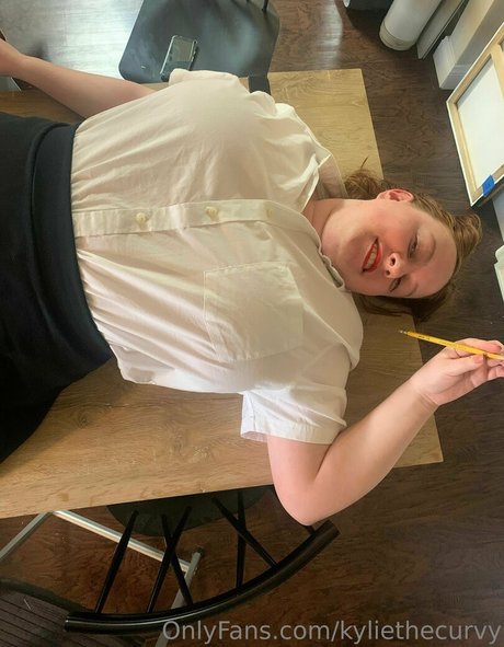 kyliethecurvy hd pornstar pictures