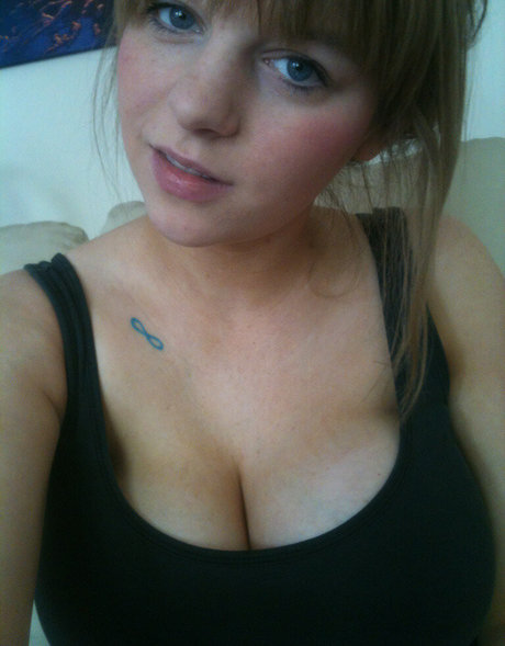 Gina May Mielke hot pornstar pictures