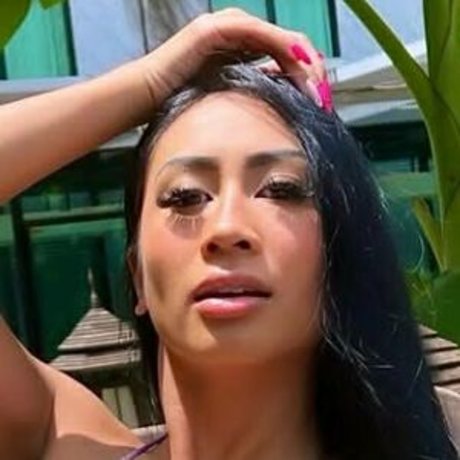 LittleAznChat pornstar sexy image