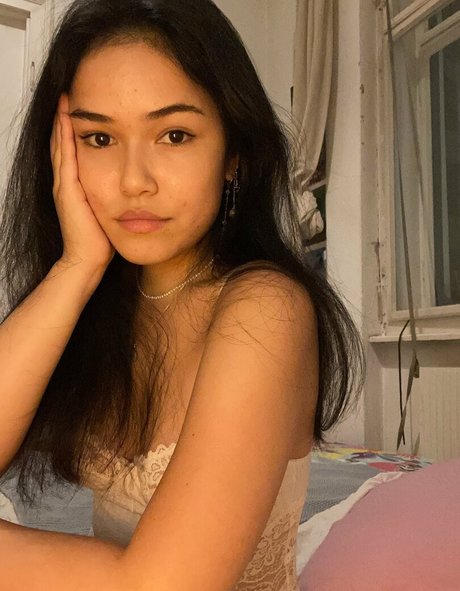 Sanri0bitch model porn img