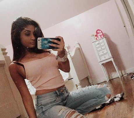 Alina M pornstar beautiful img