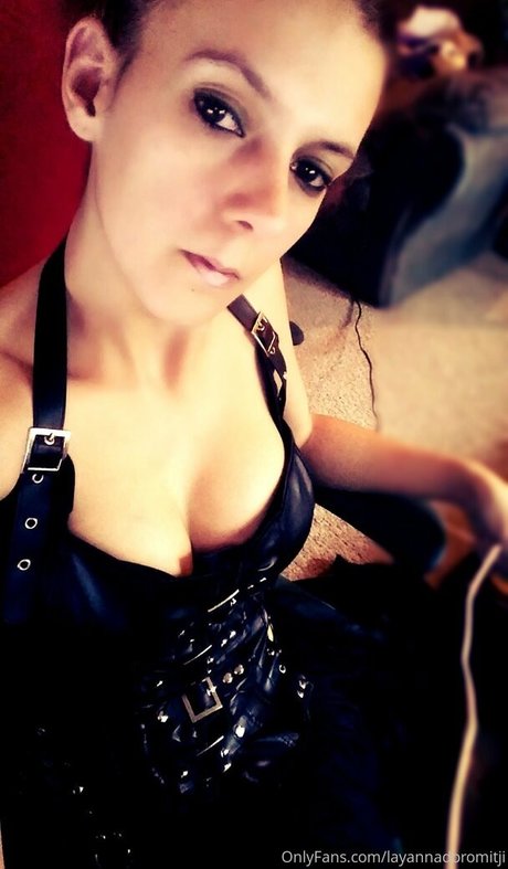 layannadoromitji erotic model archive