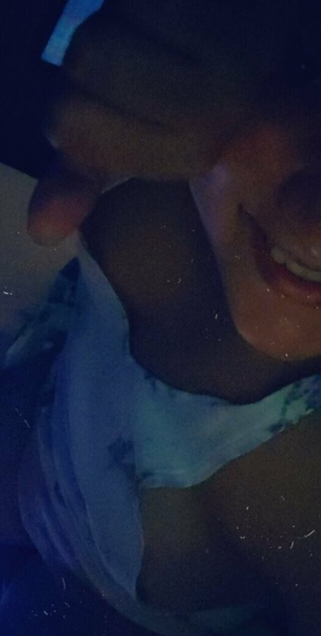 girllola free actress photo