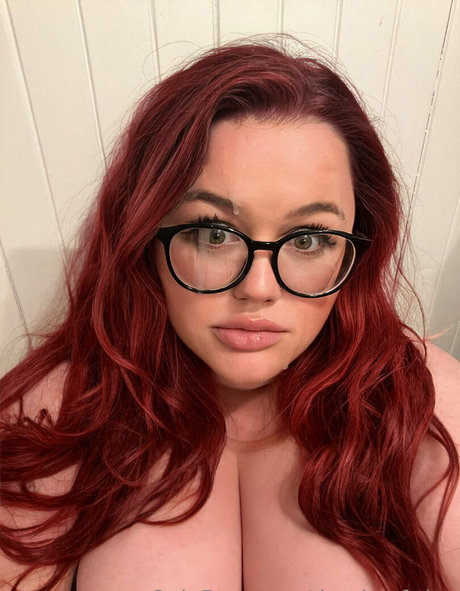 dumbsofttiee pornstar erotic archive