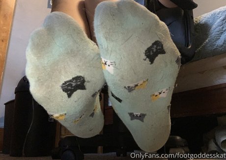 footgoddesskat model sex pic