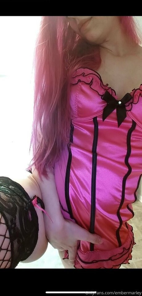 embermarley sexy model picture