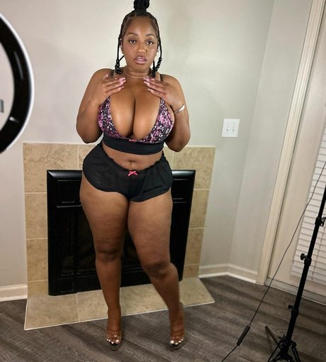 brownbodii nice pornstar photo