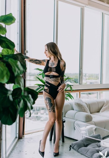 PaigeAmaze high quality pornstar image