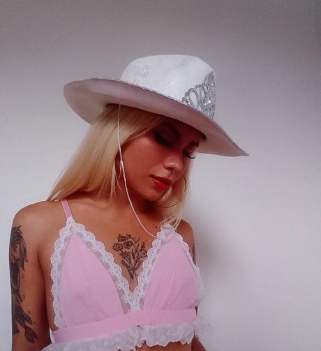 lovbunny art model images