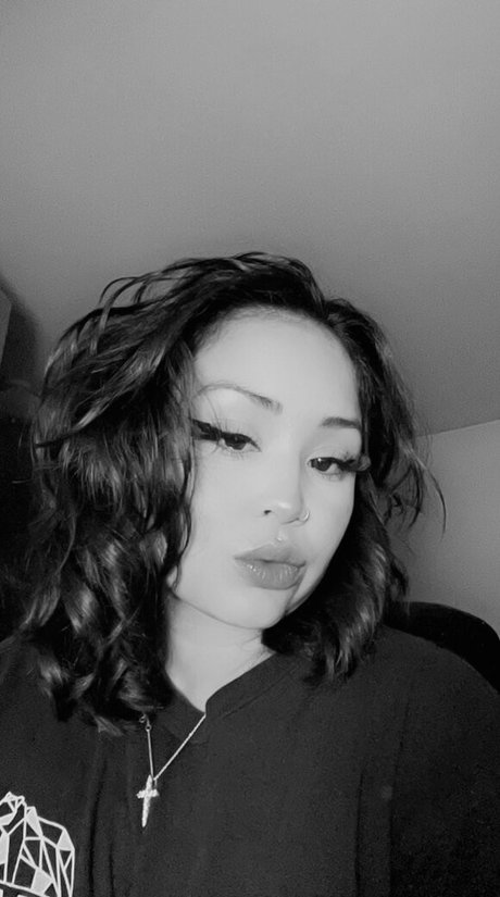 nongmhoe model porn photos