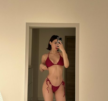 Diana Koss adult model pics