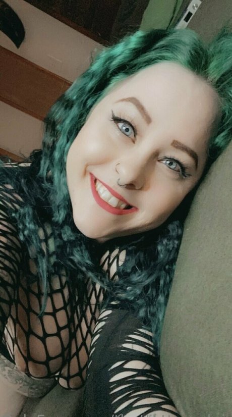 thattattooedgirl Quick model image