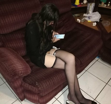 mj secretwife model naked img