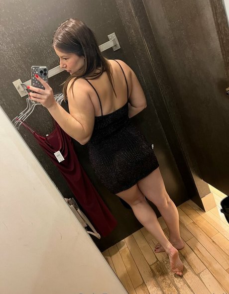 ashleyisadoll art model img