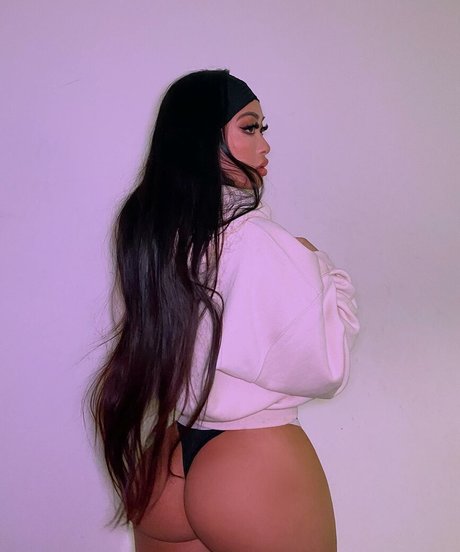 Sakura Nakamura pretty pornstar image