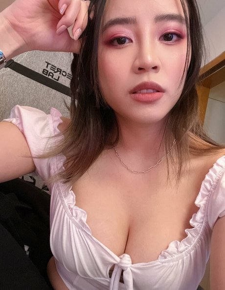 Xktie naked actress pics