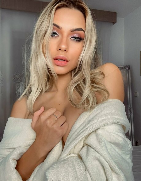 sugarandriana star art img