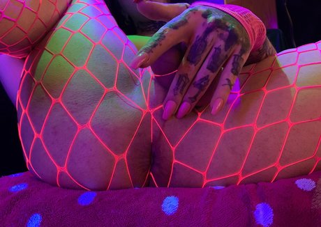 hotpinknymph model exclusive pictures