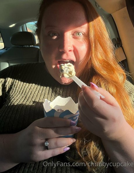 chubbycupcake model porn pic