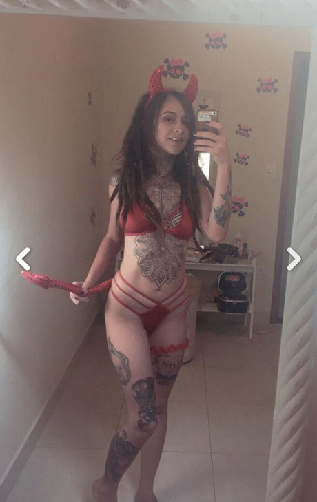 Lola Freak model nudes archive