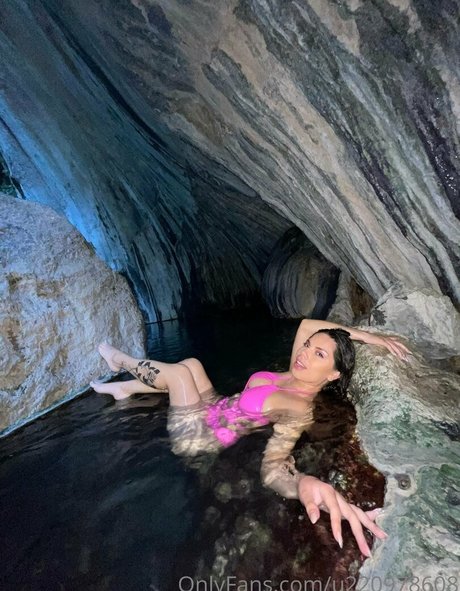 lizbethoficial star nudes picture