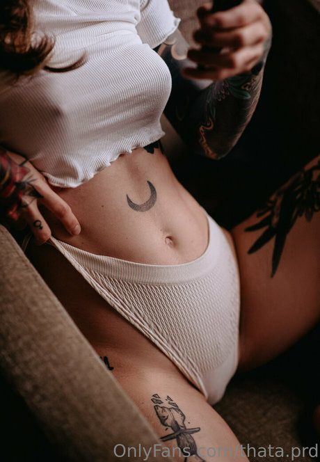 thata prd erotic model photo