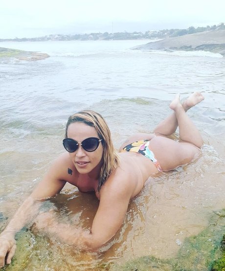 Giselle Bruta sexy model picture