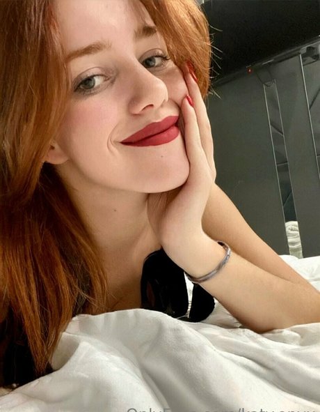 Katy Onyx model best images