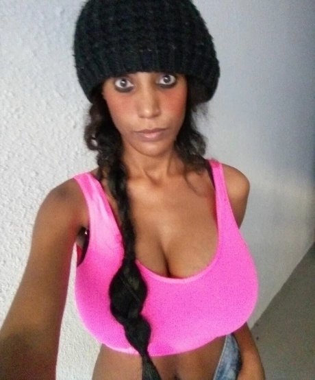 Amber Higgins Cecil Profile pic