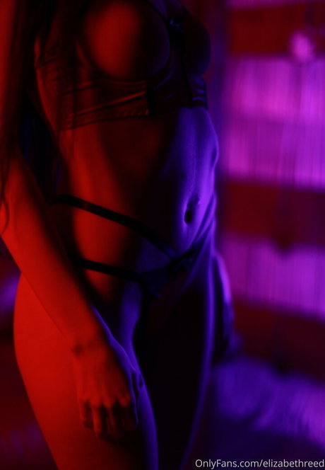 elizabethreed model nudes pics