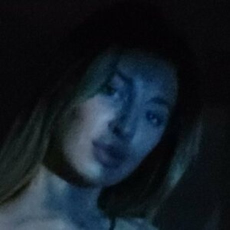 camcanela best model pic